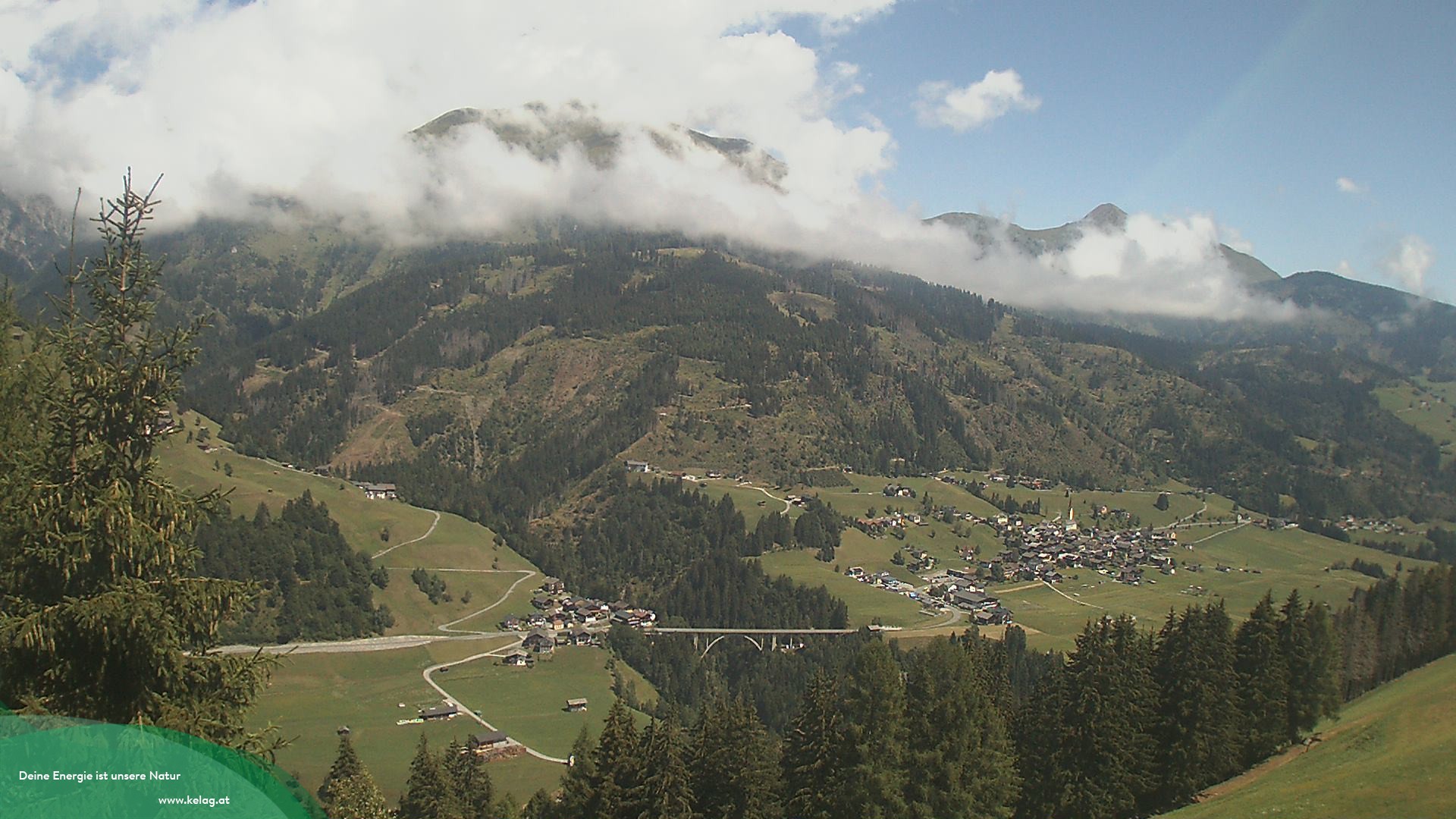Archiv Foto Webcam Lesachtal Blick über das Tal
