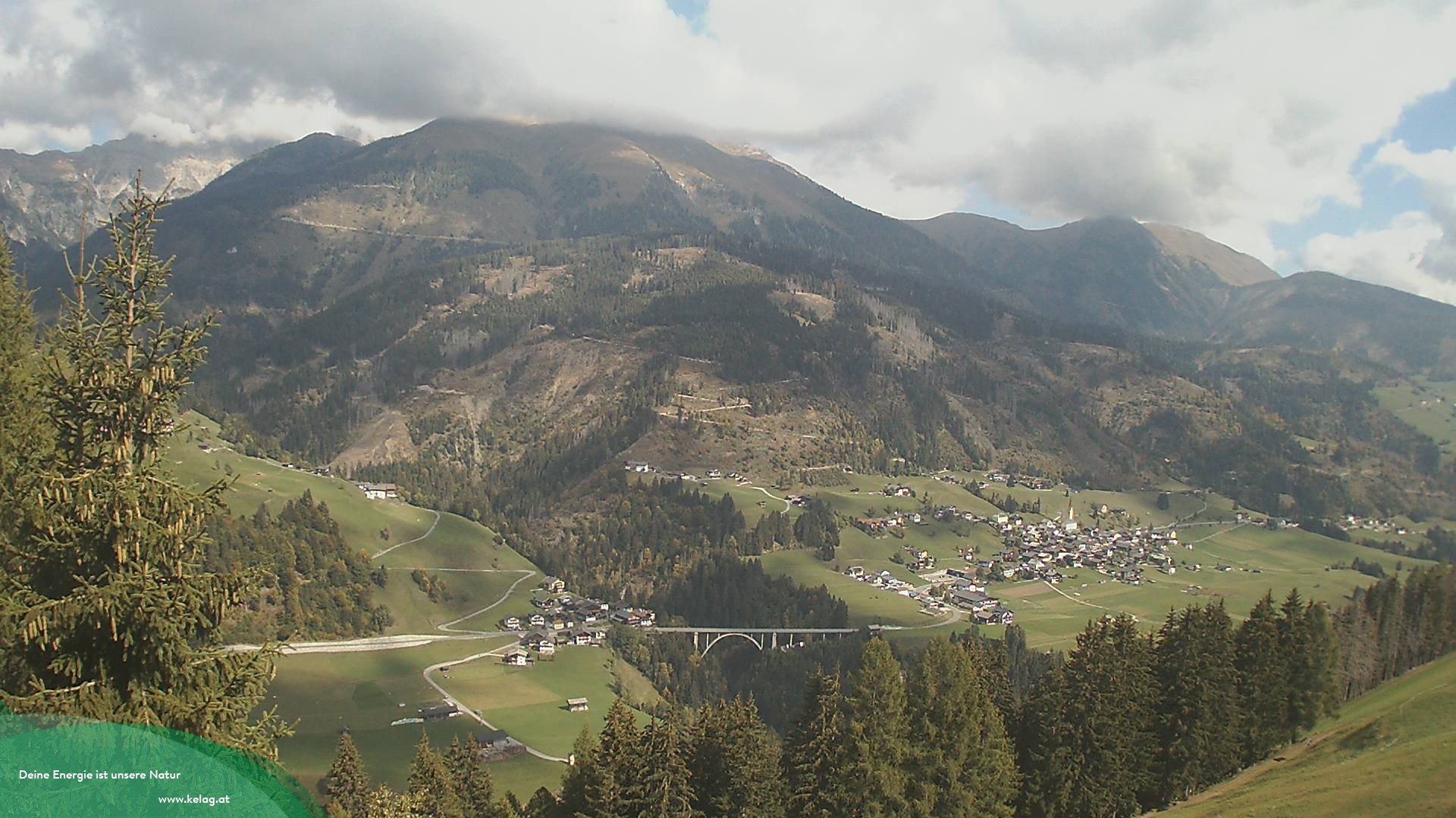 Archiv Foto Webcam Lesachtal Blick über das Tal