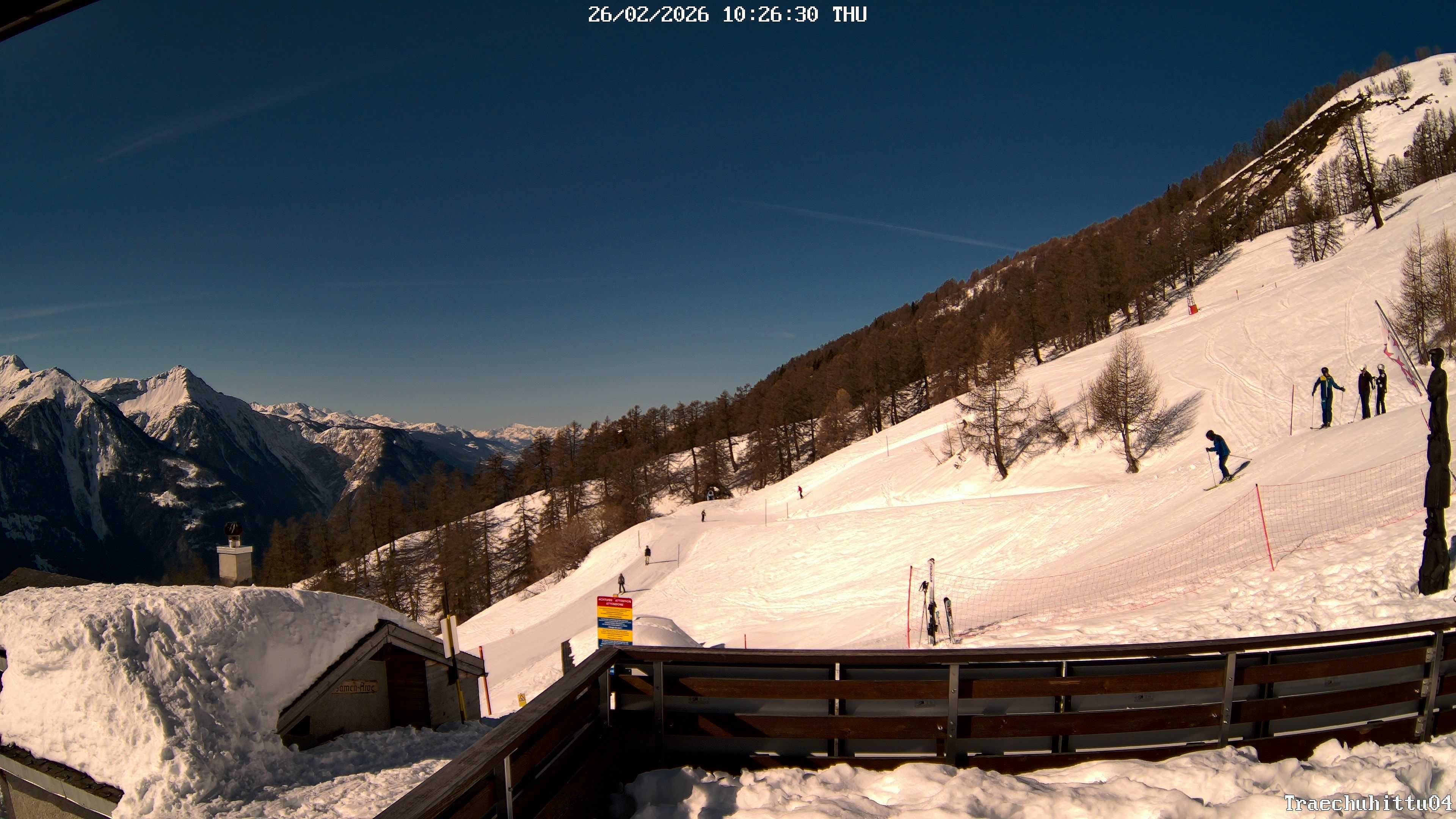 Archived image Webcam Restaurant Trächuhittu in Jeizine