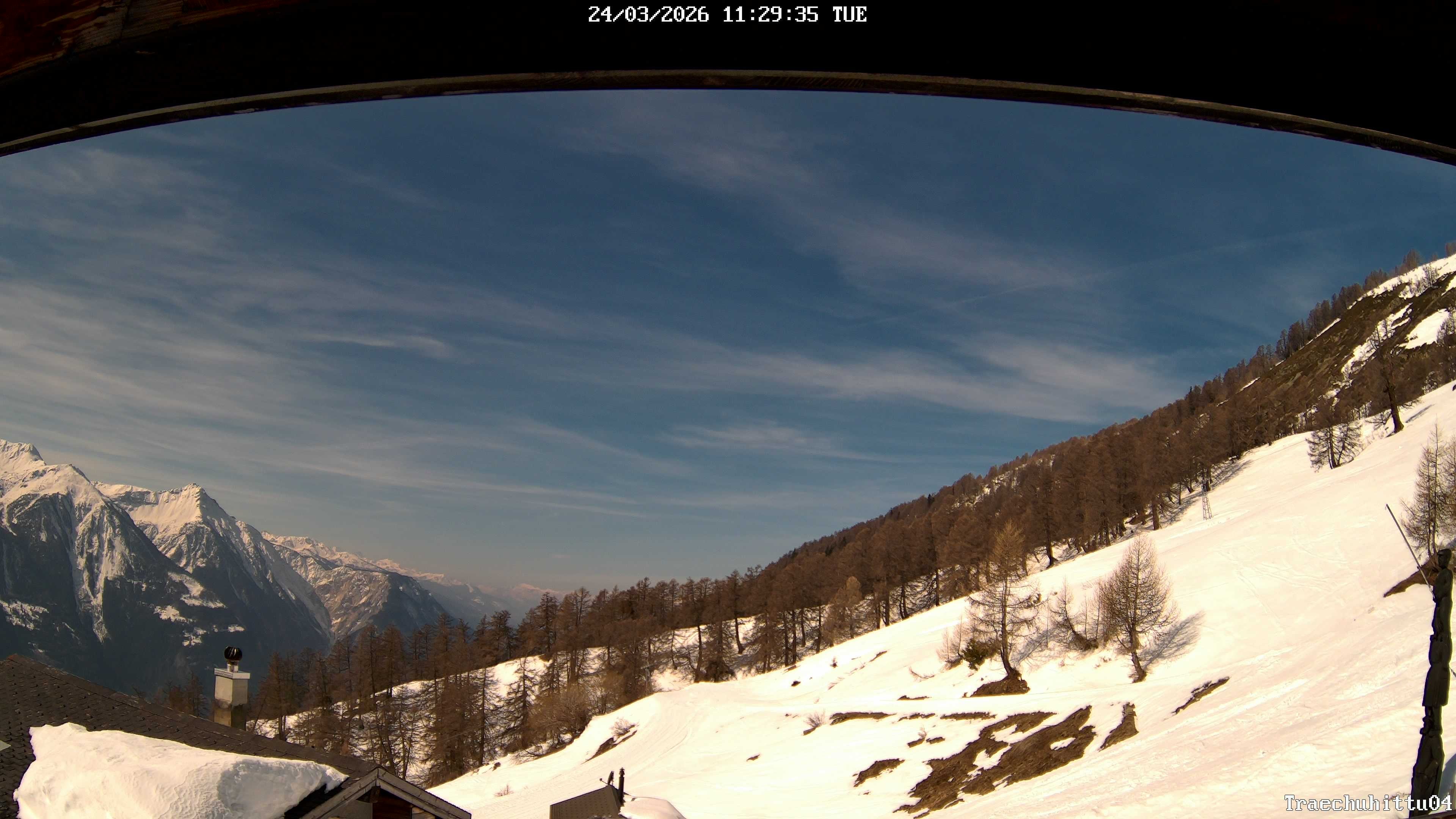 Archived image Webcam Restaurant Trächuhittu in Jeizine