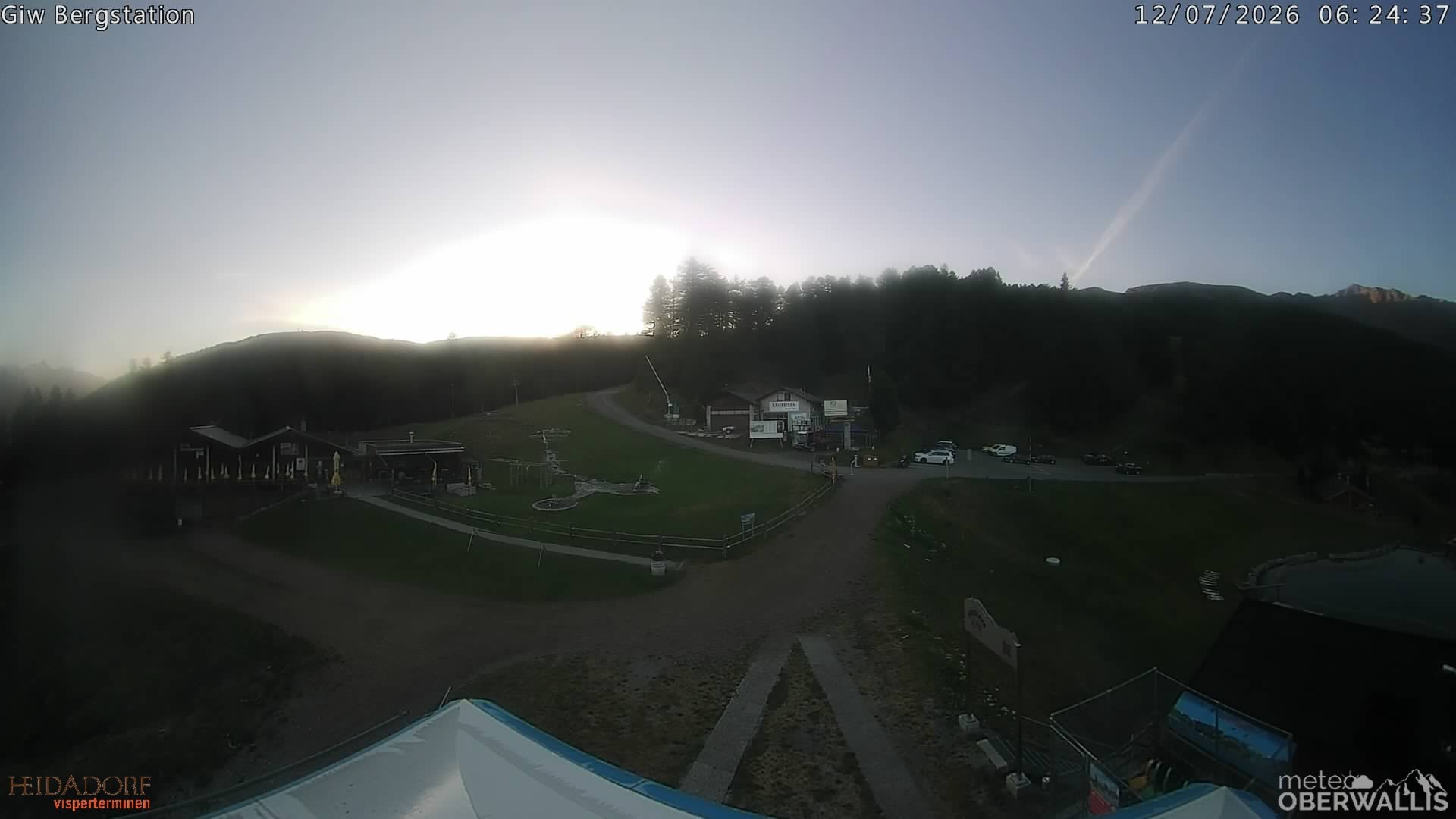 Archived image Webcam Mountain Restaurant Giw