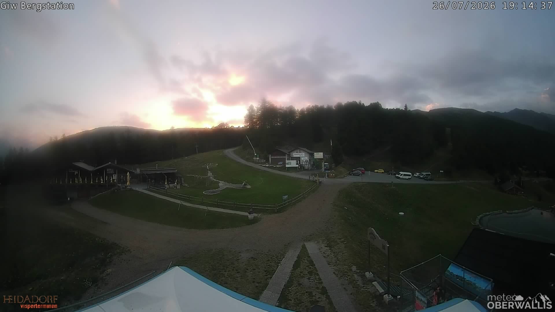 Archived image Webcam Mountain Restaurant Giw