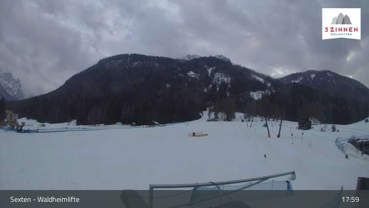 Archived image Webcam Waldheim Lifts