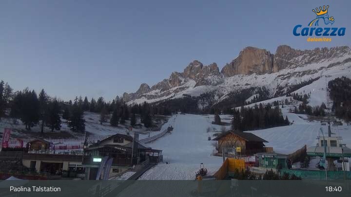 Archived image Webcam Carezza - Valley