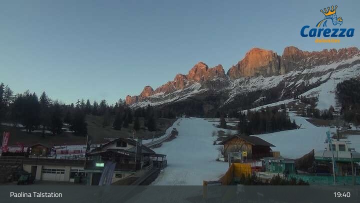 Archived image Webcam Carezza - Valley