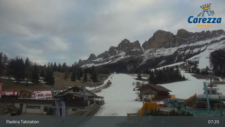 Archived image Webcam Carezza - Valley