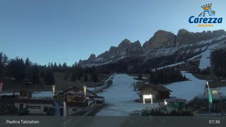 Archived image Webcam Carezza - Valley