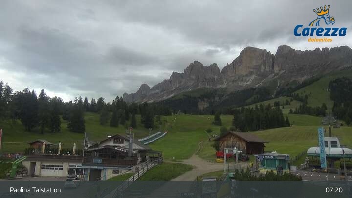 Archived image Webcam Carezza - Valley