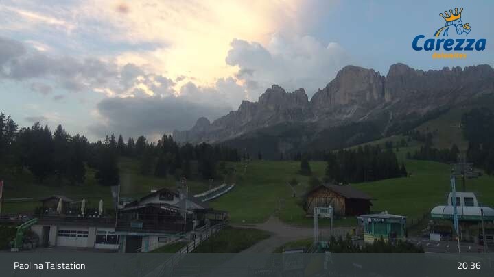 Archiv Foto Webcam Carezza - Tal