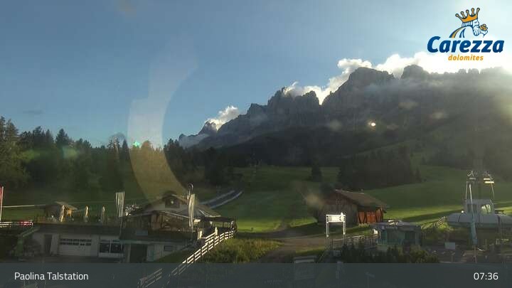 Archived image Webcam Carezza - Valley