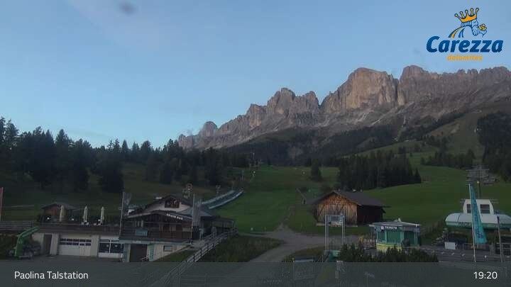 Archived image Webcam Carezza - Valley