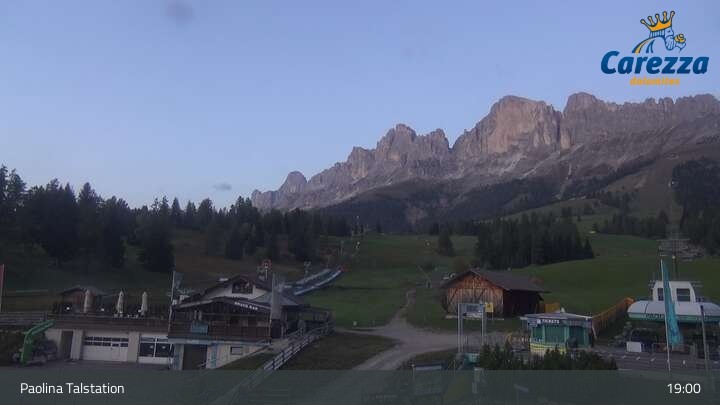 Archived image Webcam Carezza - Valley