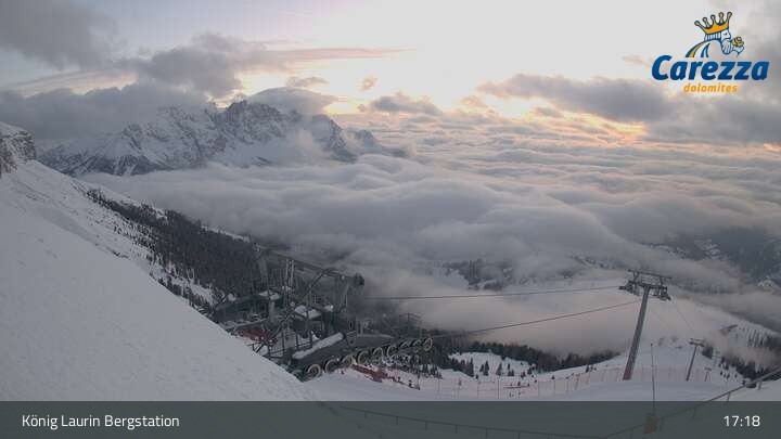 Archived image Webcam Mountain hut "Kölner Hütte" - Carezza