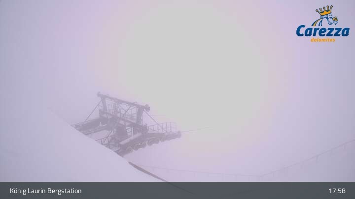 Archived image Webcam Mountain hut "Kölner Hütte" - Carezza