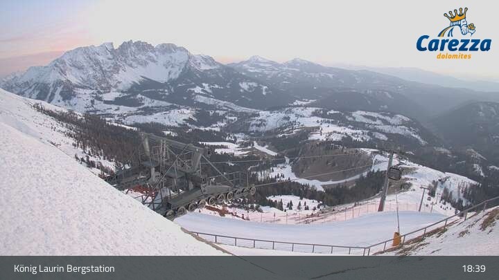 Archived image Webcam Mountain hut "Kölner Hütte" - Carezza