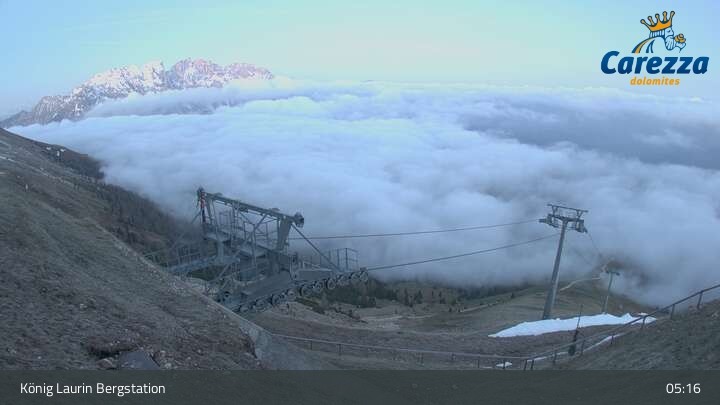 Archived image Webcam Mountain hut "Kölner Hütte" - Carezza