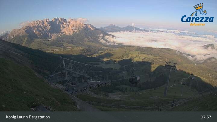 Archived image Webcam Mountain hut "Kölner Hütte" - Carezza
