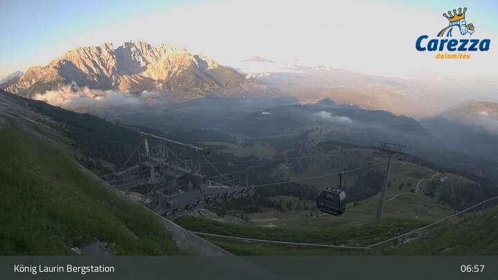 Archived image Webcam Mountain hut "Kölner Hütte" - Carezza