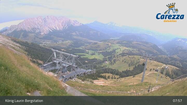 Archived image Webcam Mountain hut "Kölner Hütte" - Carezza
