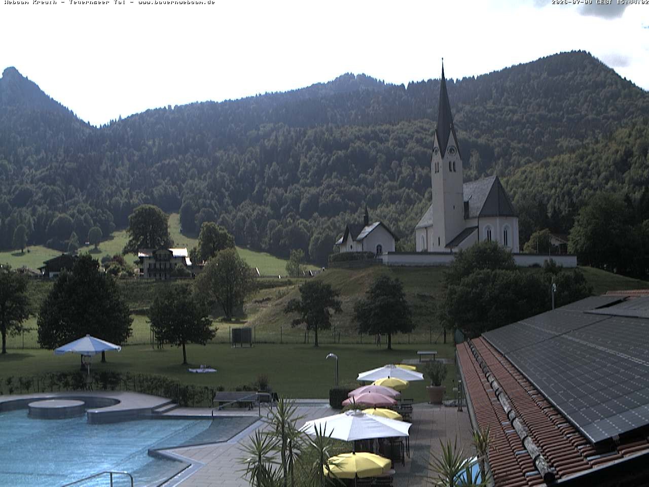 Archiv Foto Webcam Kreuth: Kirche und Freibad
