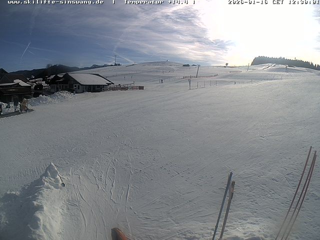 Archiv Foto Webcam Skilifte Sinswang - Blick auf die Skipiste
