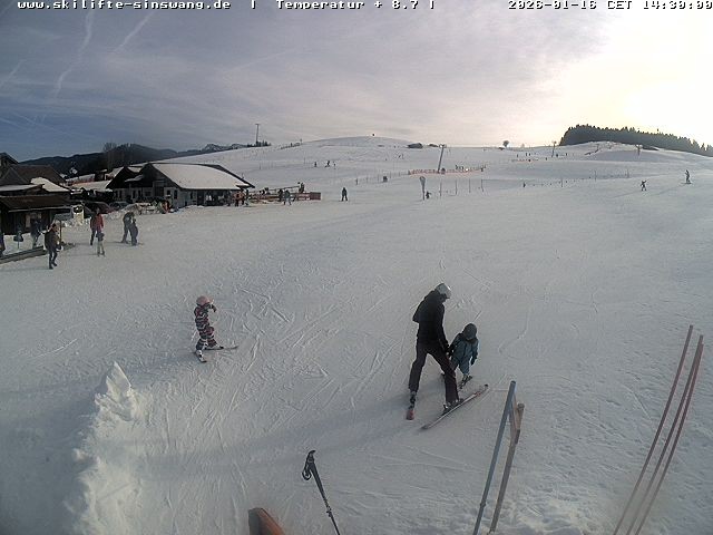 Archiv Foto Webcam Skilifte Sinswang - Blick auf die Skipiste
