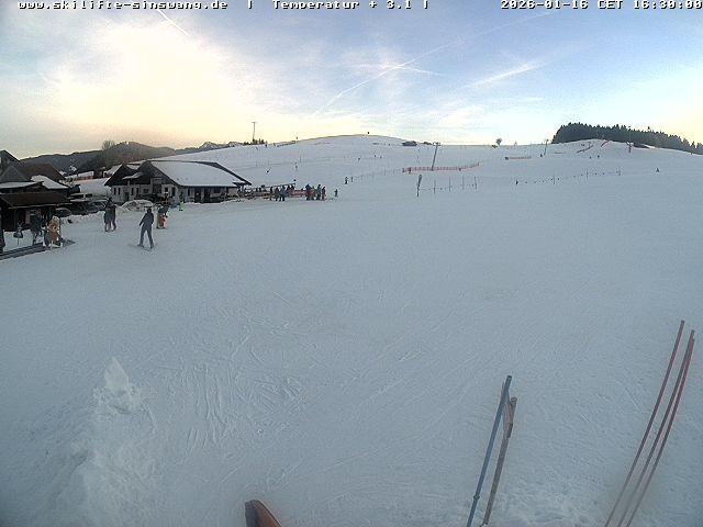 Archiv Foto Webcam Skilifte Sinswang - Blick auf die Skipiste