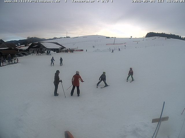 Archiv Foto Webcam Skilifte Sinswang - Blick auf die Skipiste