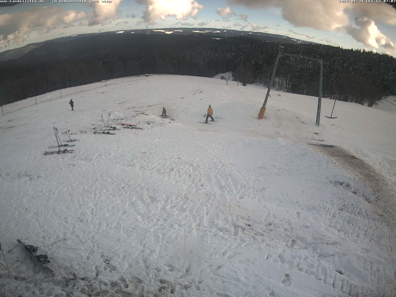 Archived image Webcam Mountain station Kandellifte