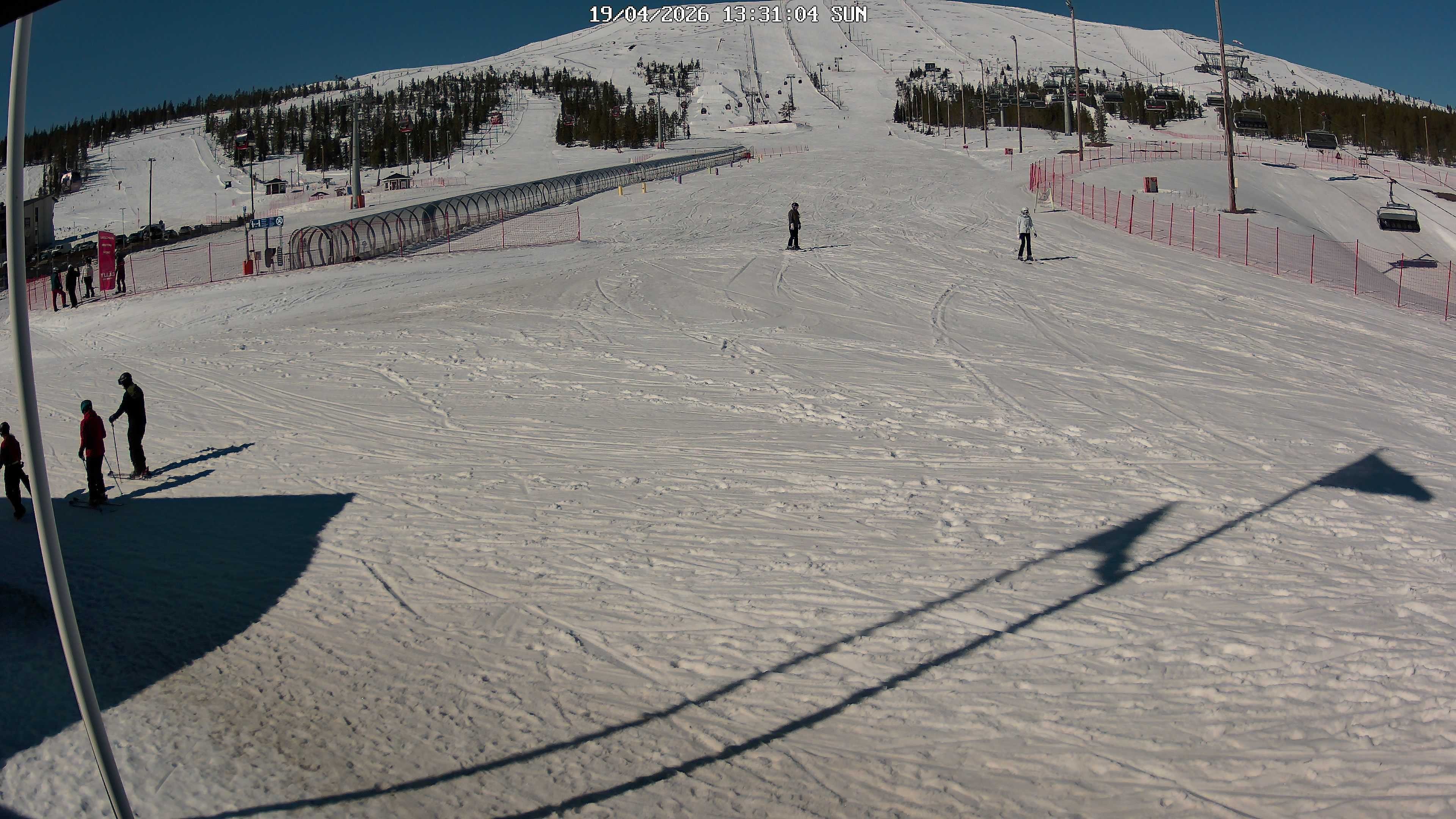 Archived image Webcam Ylläs Slope Cam Rinne