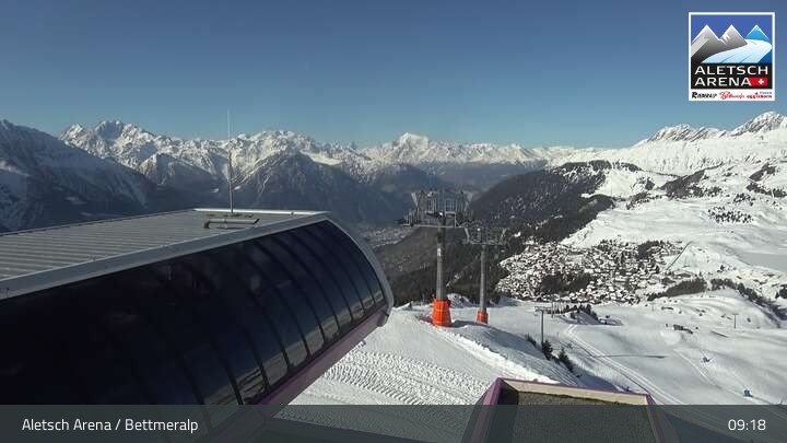 Archiv Foto Webcam Bettmeralp - Bergstation Wurzenbord