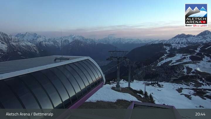 Archiv Foto Webcam Bettmeralp - Bergstation Wurzenbord