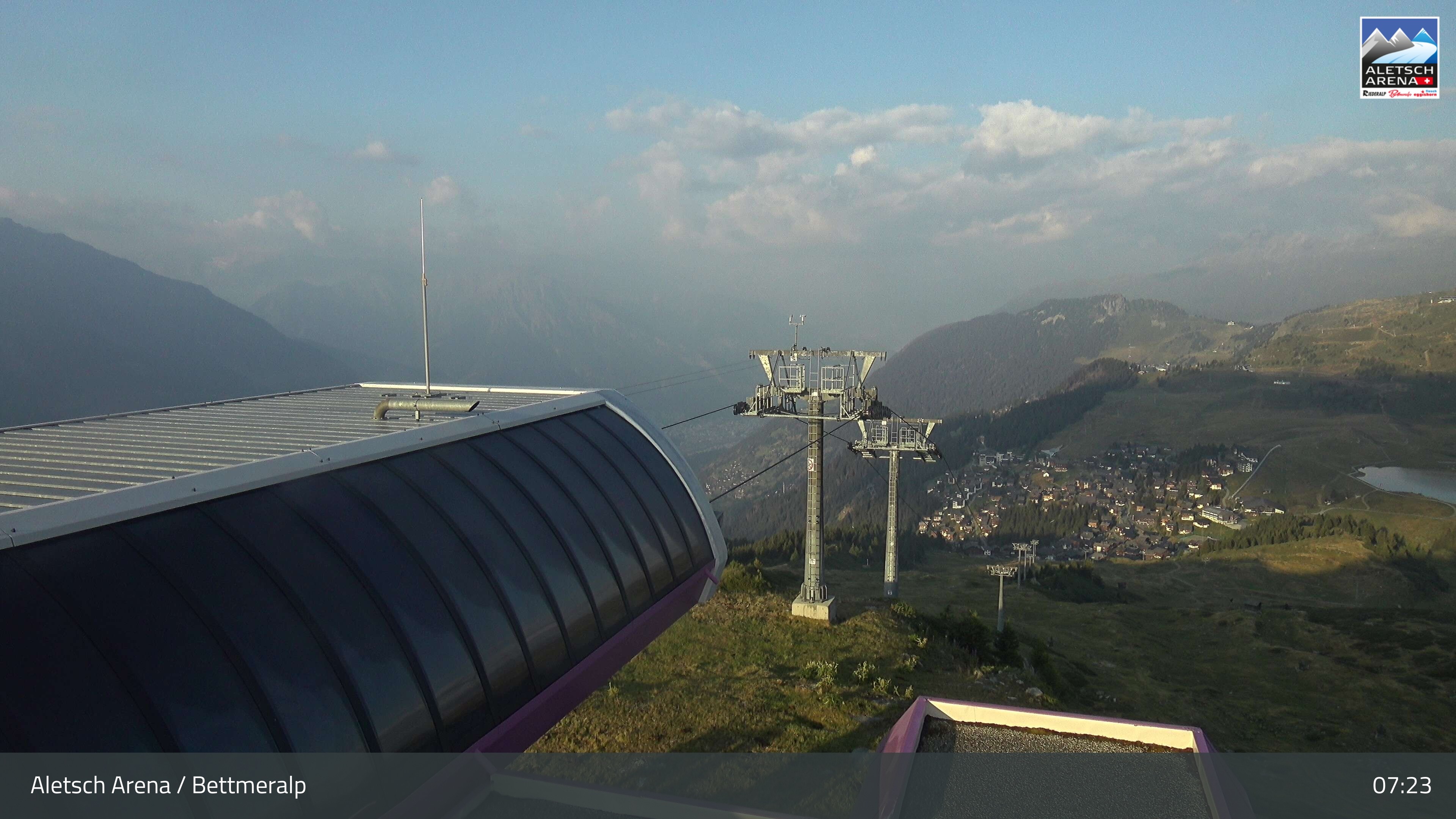 Archived image Webcam Bettmeralp: Bergstation Wurzenbord