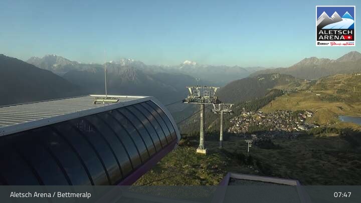 Archived image Webcam Bettmeralp: Bergstation Wurzenbord