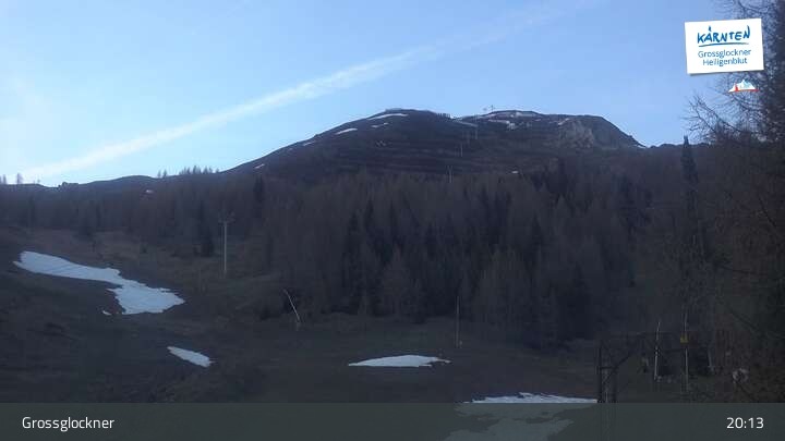 Archived image Webcam Heiligenblut am Großglockner: Mid station Rossbach-Schareck