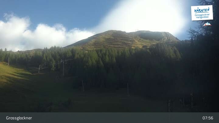 Archived image Webcam Heiligenblut am Großglockner: Mid station Rossbach-Schareck