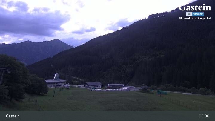 Archived image Webcam Gasteinertal - Ski Centre Angertal