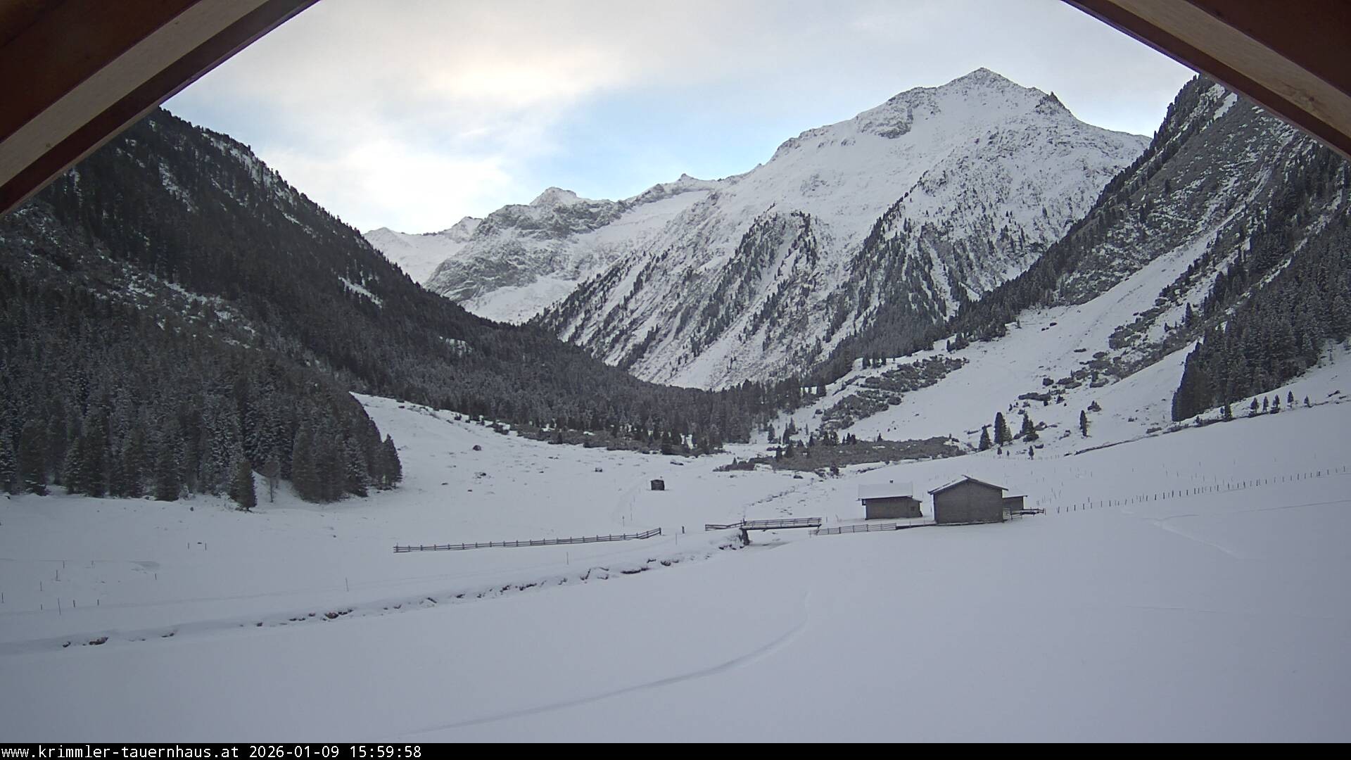 Archiv Foto Webcam Krimmler Tauernhaus Süd (1.622 Meter)
