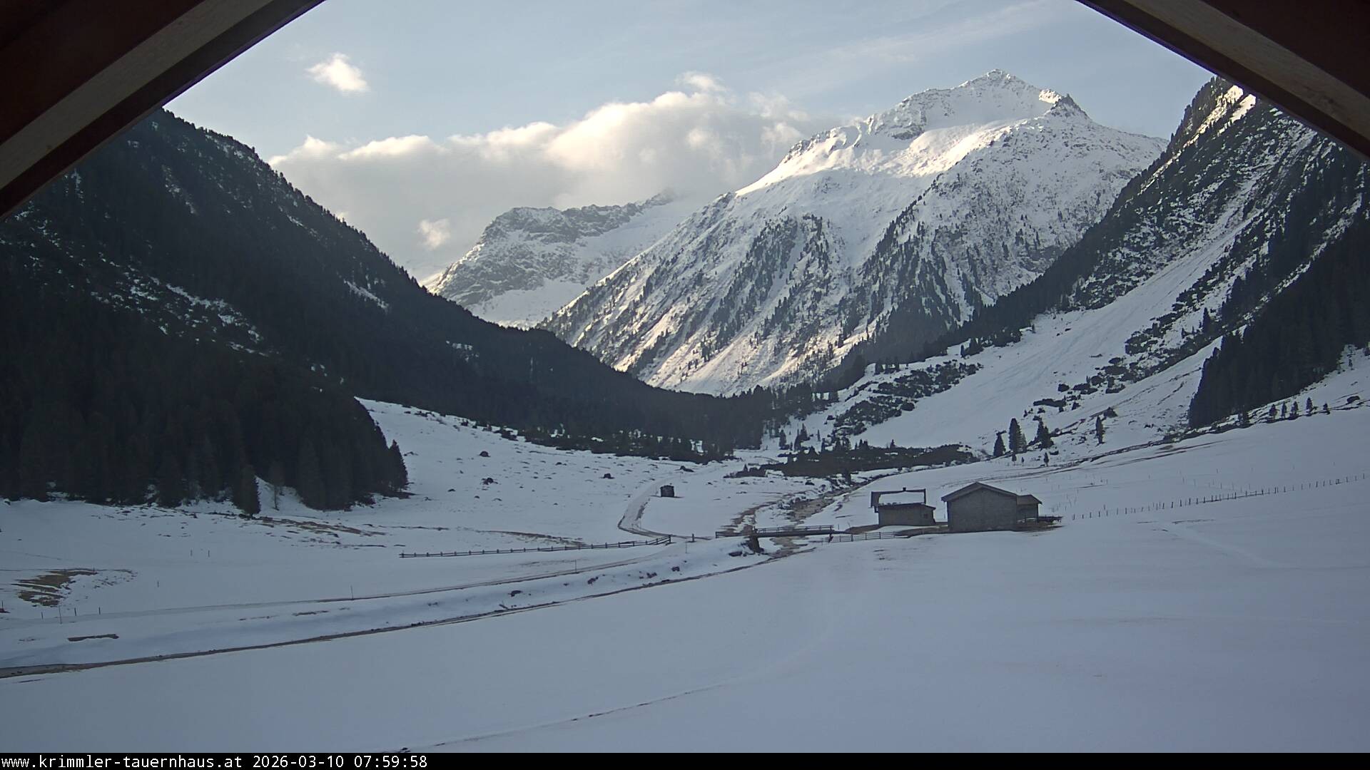 Archiv Foto Webcam Krimmler Tauernhaus Süd (1.622 Meter)