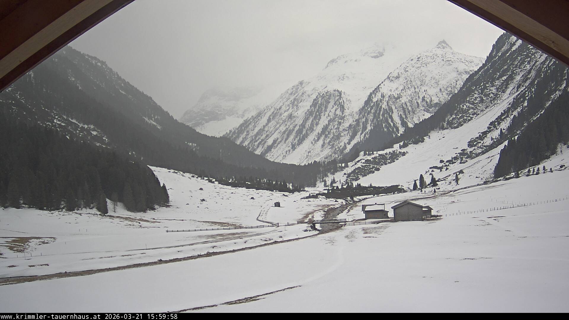 Archiv Foto Webcam Krimmler Tauernhaus Süd (1.622 Meter)