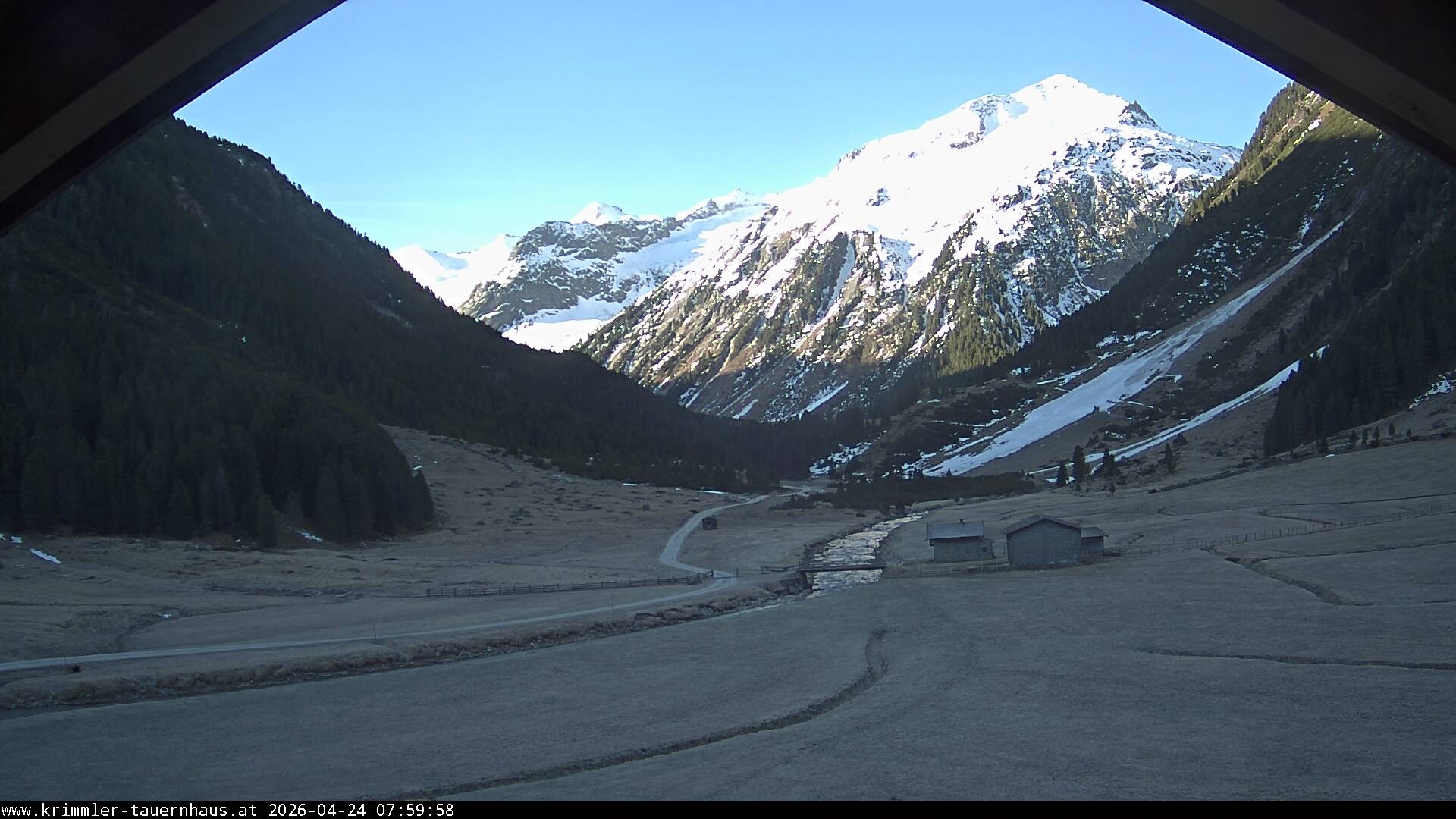 Archiv Foto Webcam Krimmler Tauernhaus Süd (1.622 Meter)