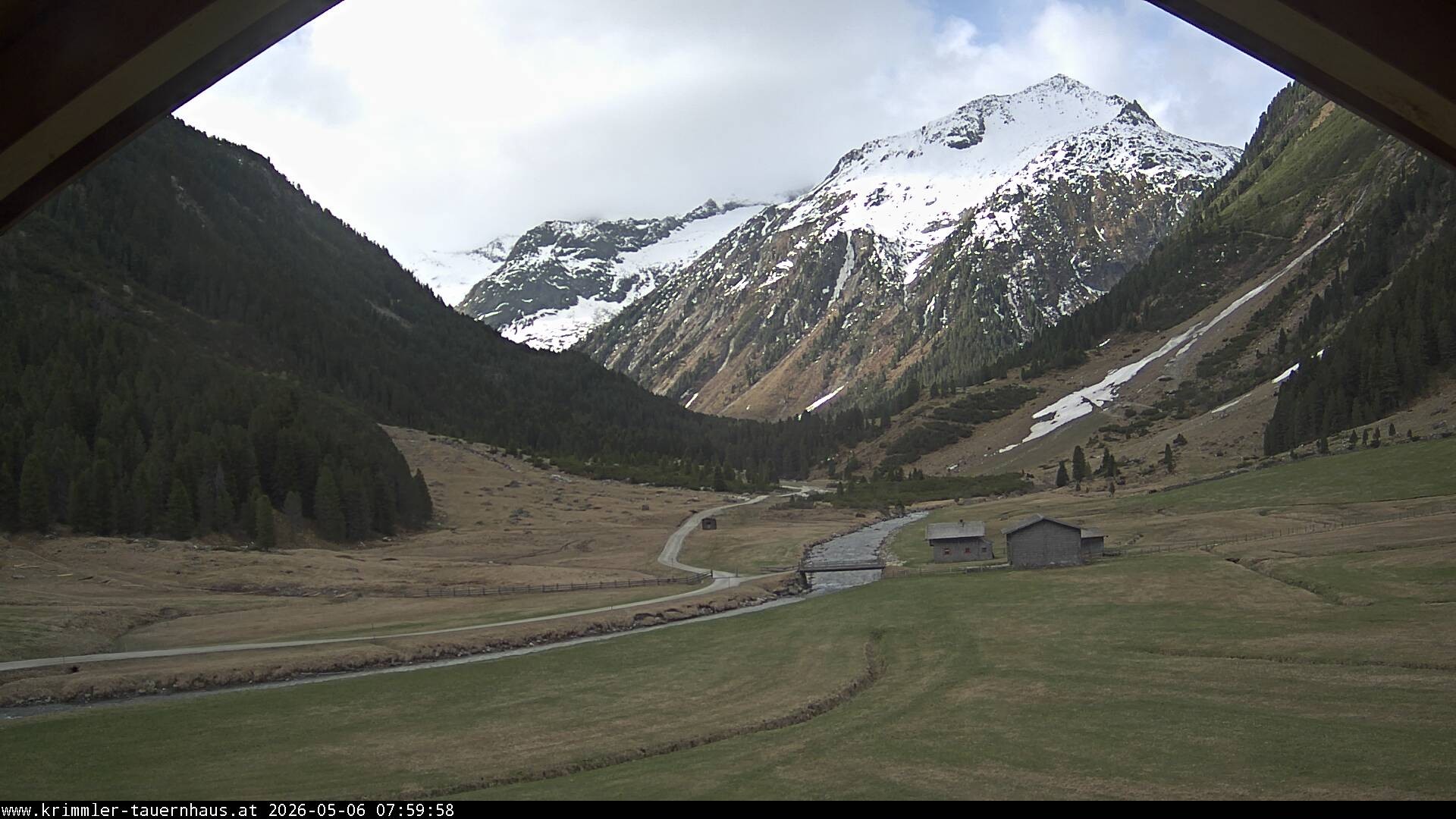 Archiv Foto Webcam Krimmler Tauernhaus Süd (1.622 Meter)