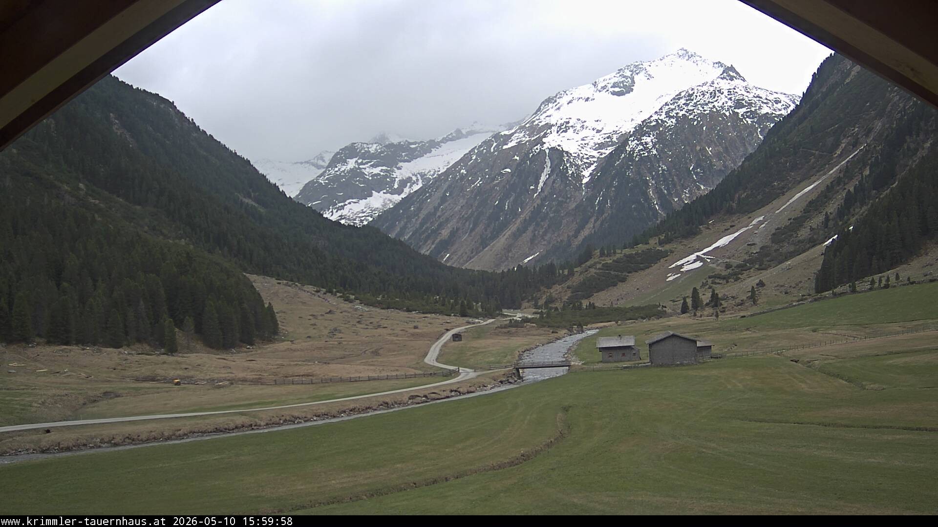 Archiv Foto Webcam Krimmler Tauernhaus Süd (1.622 Meter)