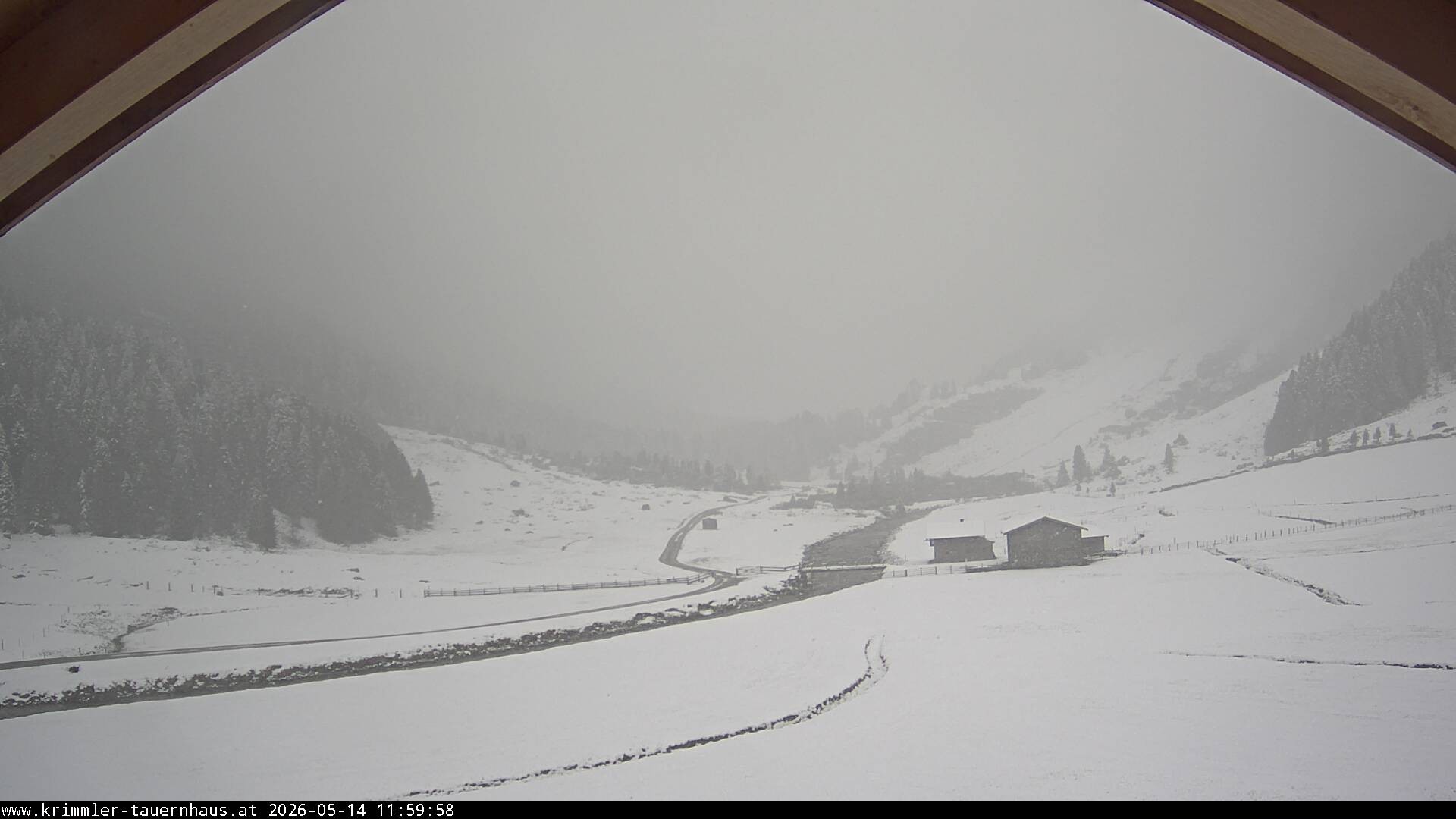 Archiv Foto Webcam Krimmler Tauernhaus Süd (1.622 Meter)
