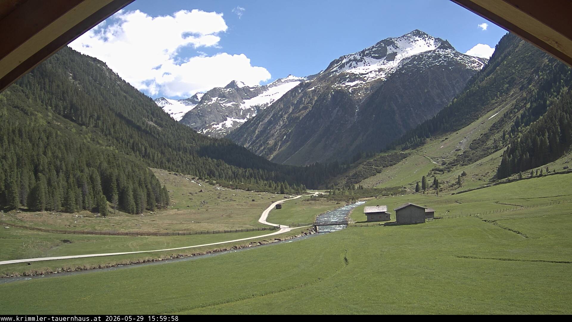 Archiv Foto Webcam Krimmler Tauernhaus Süd (1.622 Meter)