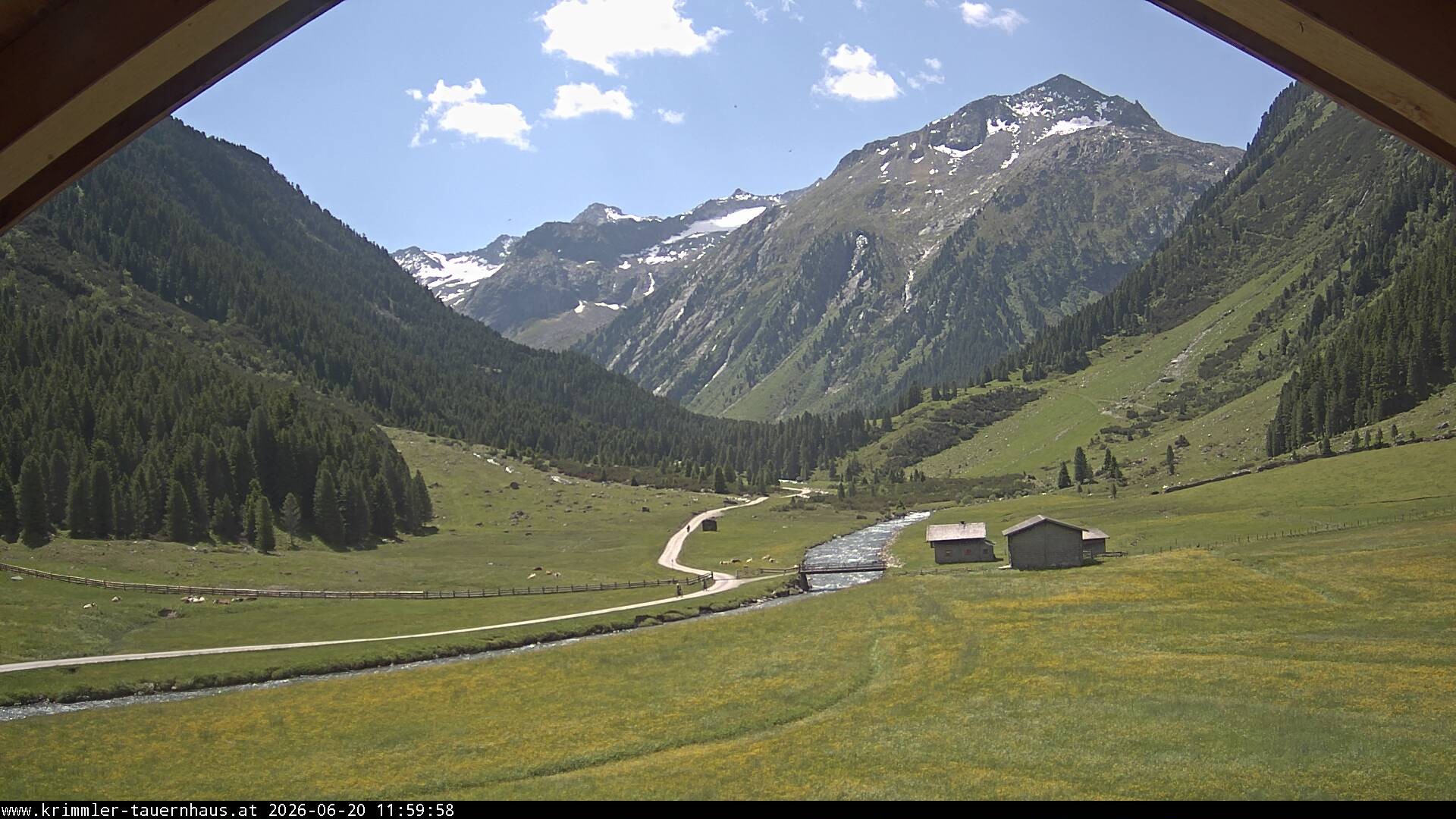 Archiv Foto Webcam Krimmler Tauernhaus Süd (1.622 Meter)