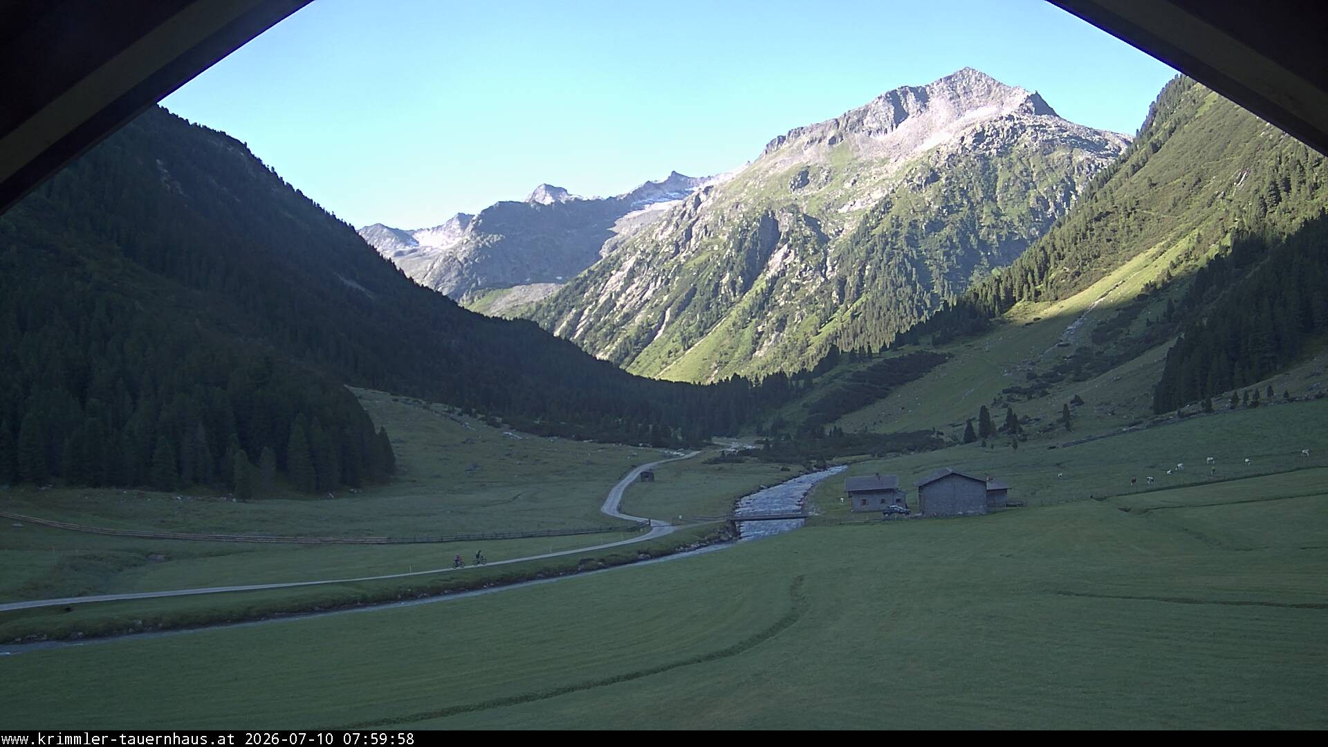 Archiv Foto Webcam Krimmler Tauernhaus Süd (1.622 Meter)