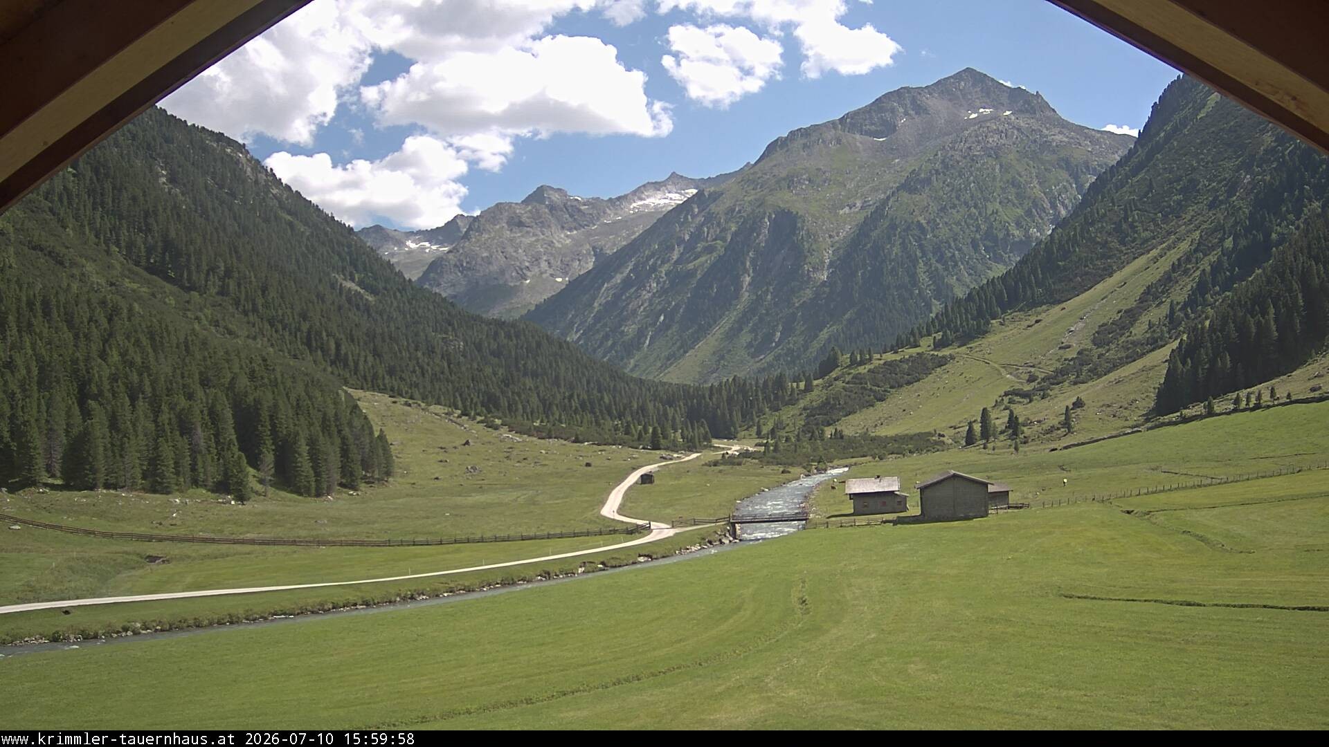 Archiv Foto Webcam Krimmler Tauernhaus Süd (1.622 Meter)