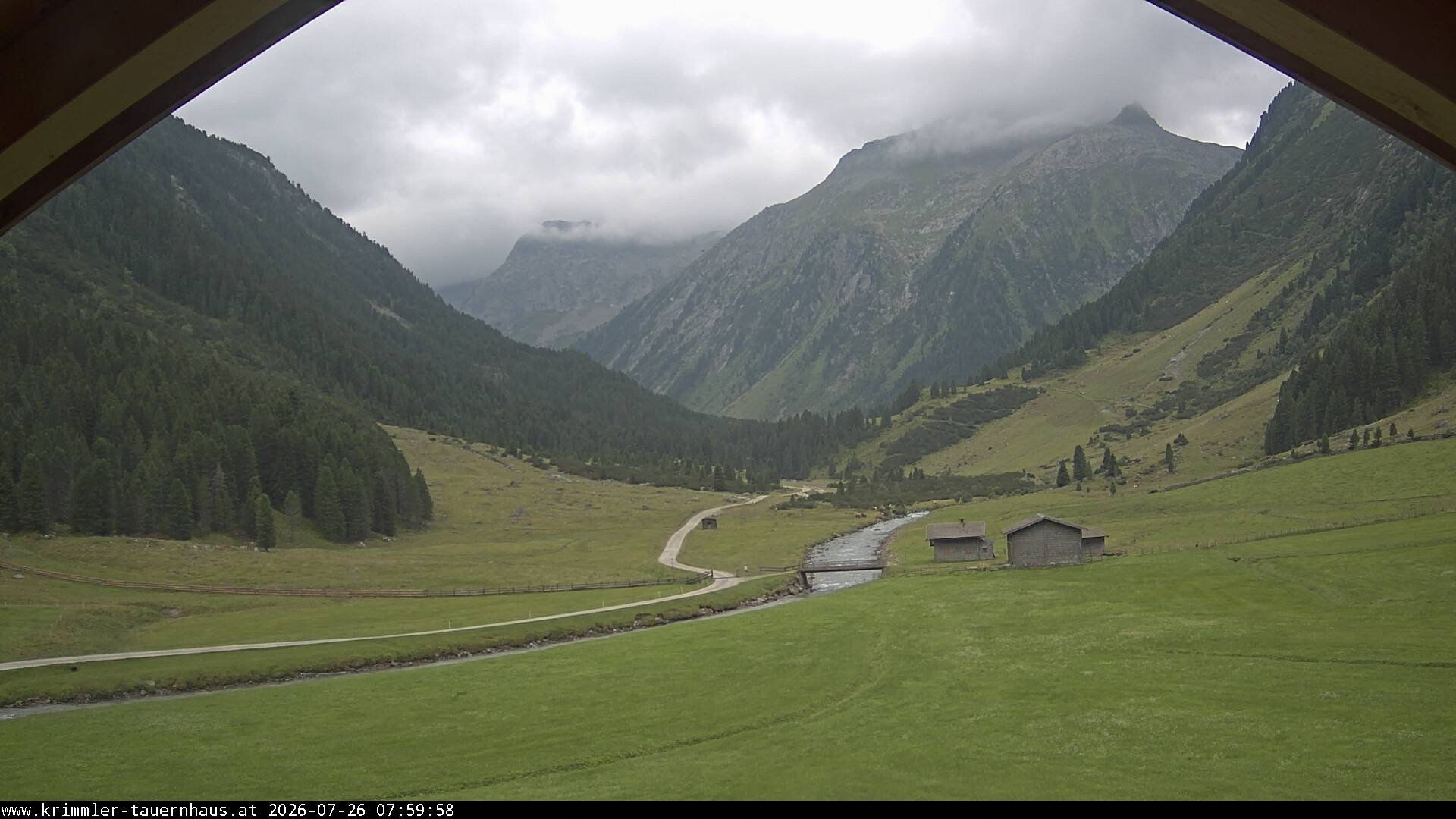 Archiv Foto Webcam Krimmler Tauernhaus Süd (1.622 Meter)
