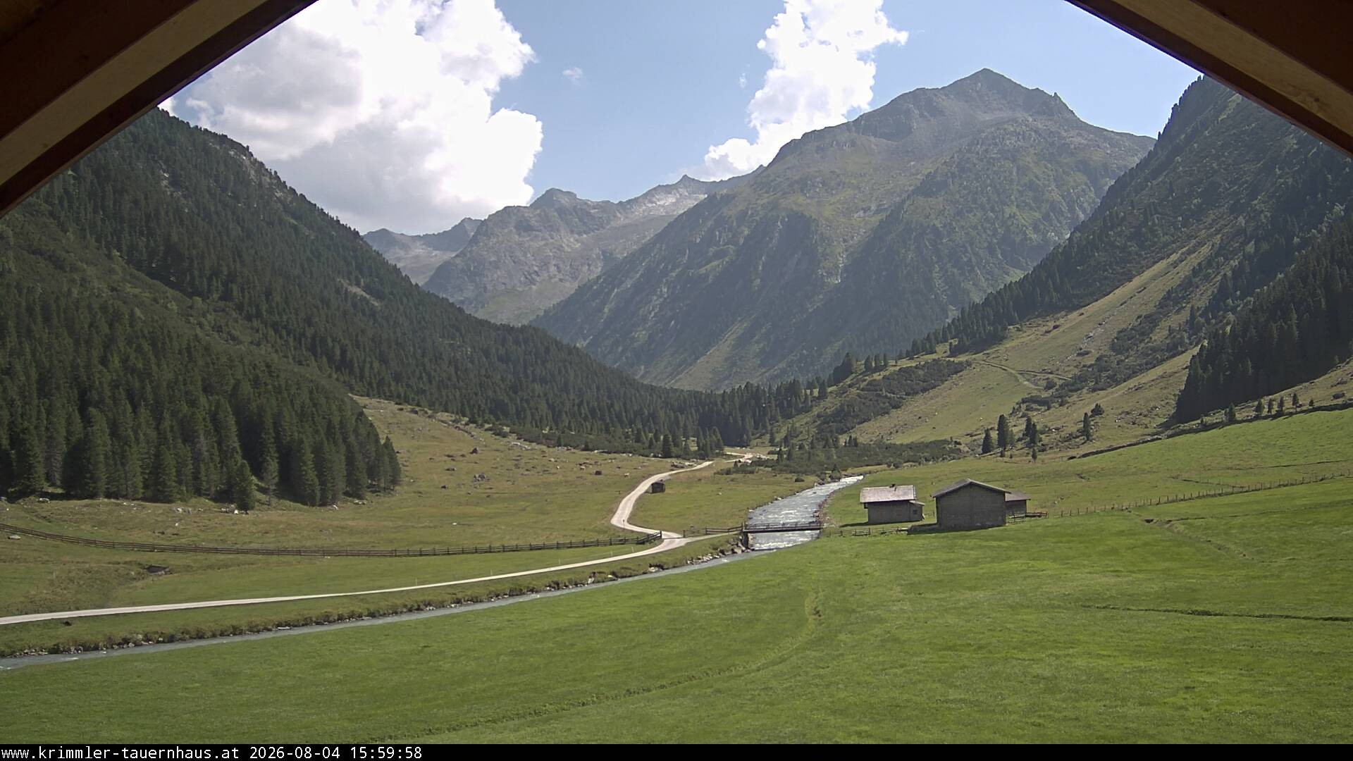 Archiv Foto Webcam Krimmler Tauernhaus Süd (1.622 Meter)